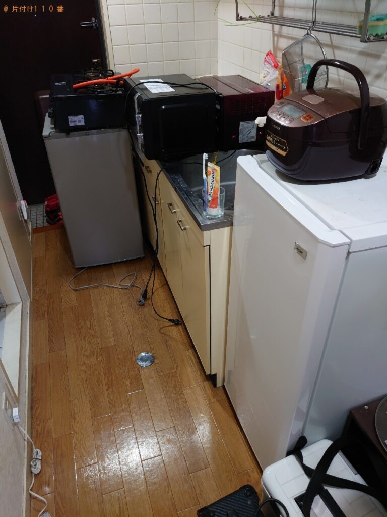 【松山市山越町】冷蔵庫、洗濯機、テレビ台、アンプ、炊飯器等の回収