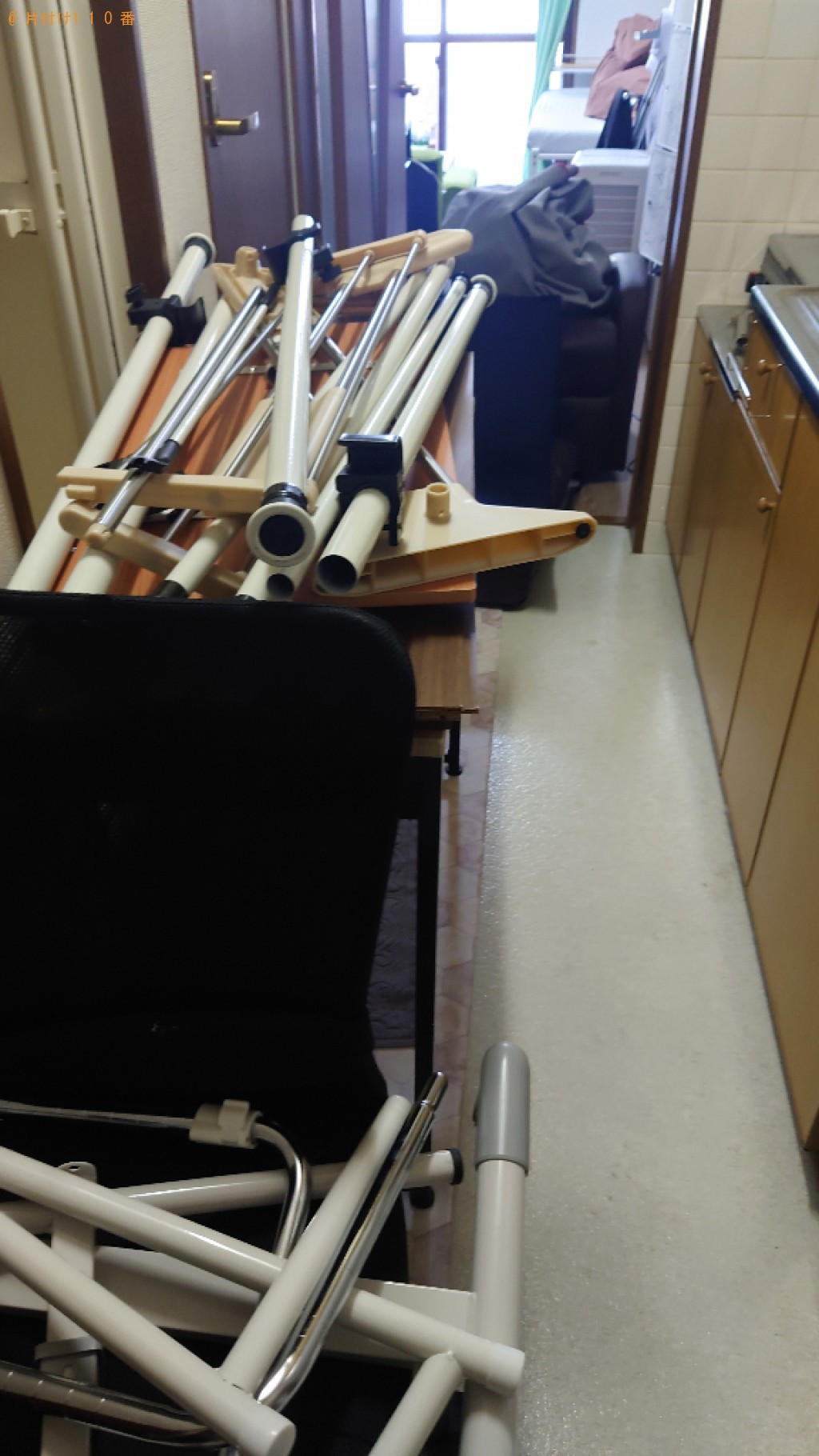 【宇和島市】リクライニングチェア、カーペット、椅子等の回収・処分