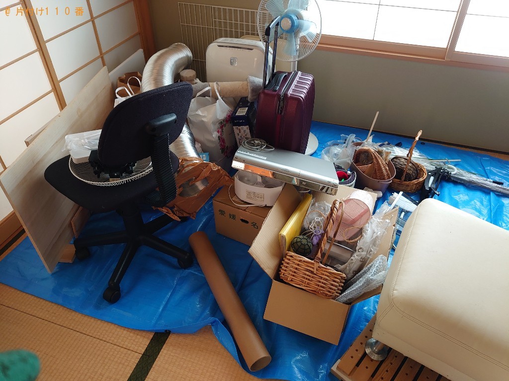 【松山市針田町】スーツケース、電子レンジ、空気清浄機等の回収