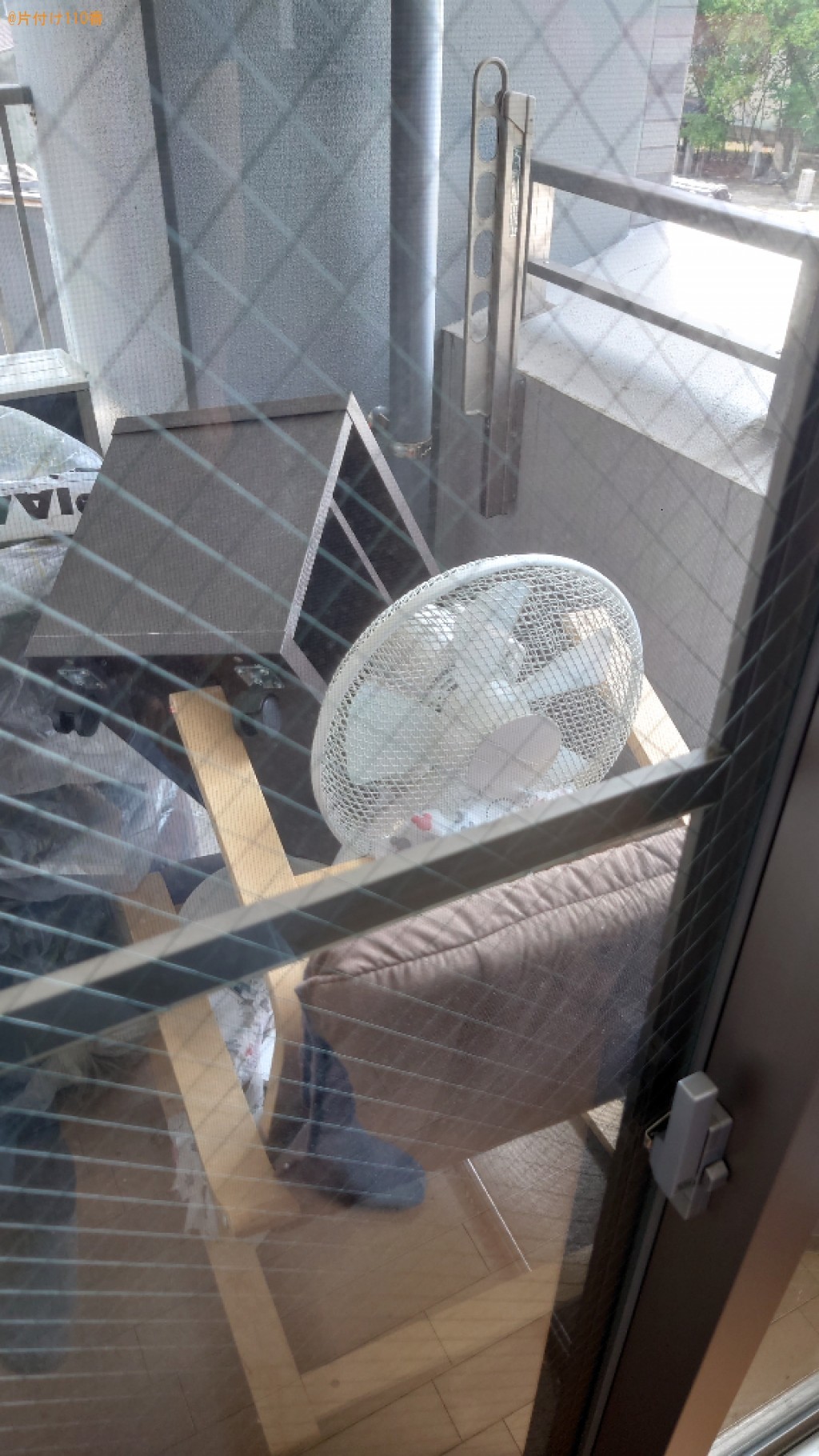 【松山市萱町】キャビネット、絨毯、椅子、扇風機等の回収・処分